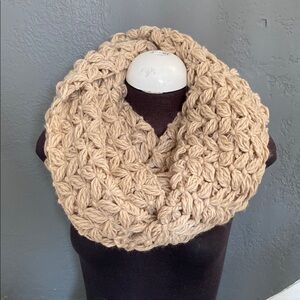 NWT Collection Eighteen Nordstrom Chunky Knit Infinity Scarf